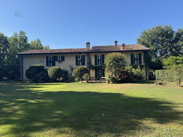 casa indipendente in vendita a Bereguardo