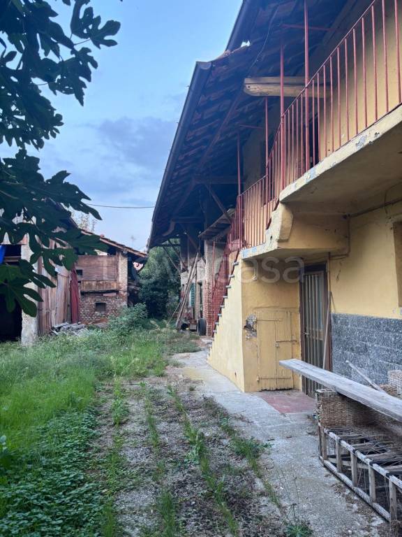 casa indipendente in vendita a Bereguardo in zona Villette