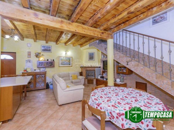 casa indipendente in vendita a Borgarello