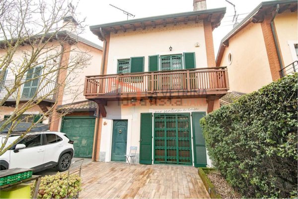 casa indipendente in vendita a Borgarello