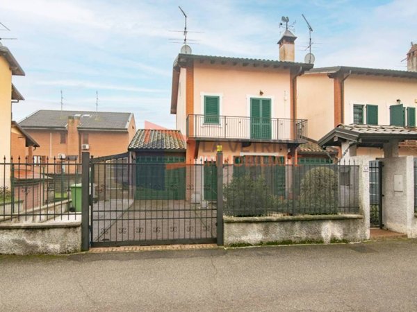 casa indipendente in vendita a Borgarello