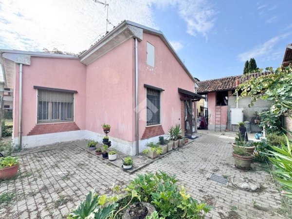 casa indipendente in vendita a Borgarello