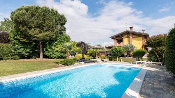 casa indipendente in vendita a Borgarello