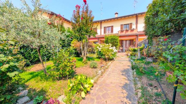 casa indipendente in vendita a Borgarello