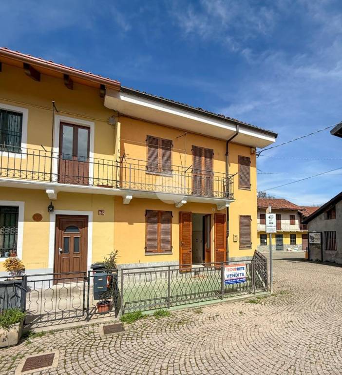 casa semindipendente in vendita a La Cassa in zona Truc di Miola