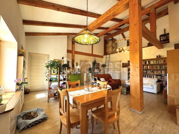 casa indipendente in vendita a La Cassa