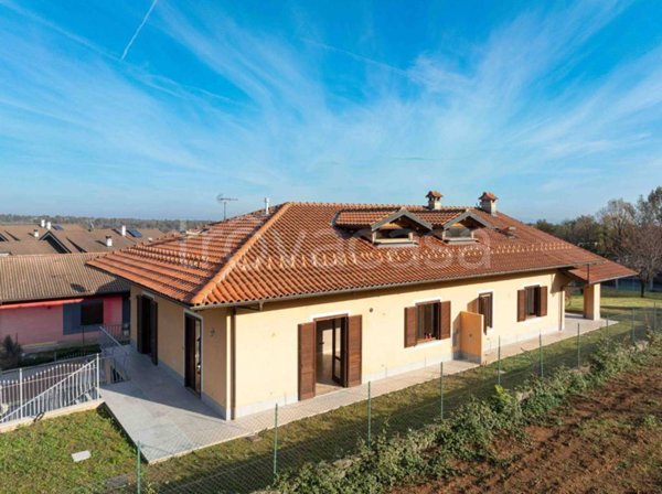 casa indipendente in vendita a La Cassa in zona Truc di Miola