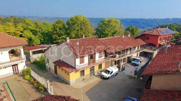 casa indipendente in vendita a La Cassa