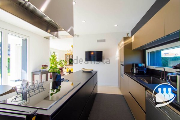 casa indipendente in vendita a La Cassa