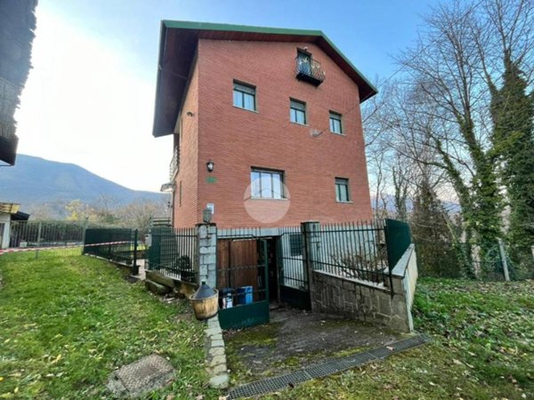 casa indipendente in vendita a La Cassa in zona Truc di Miola