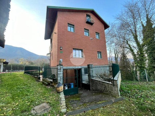 casa indipendente in vendita a La Cassa in zona Truc di Miola
