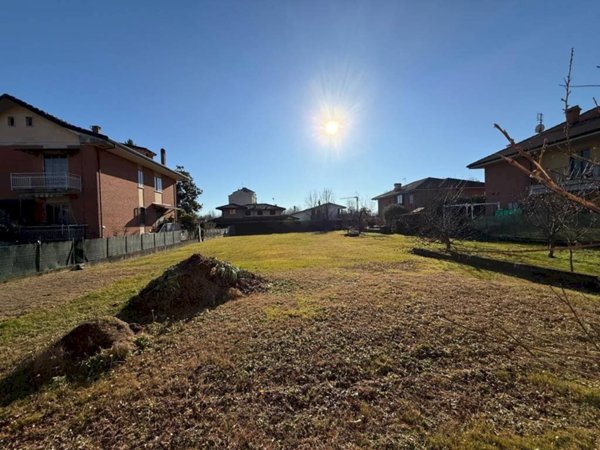 terreno edificabile in vendita a La Cassa