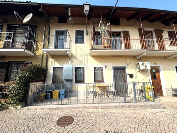casa indipendente in vendita a La Cassa