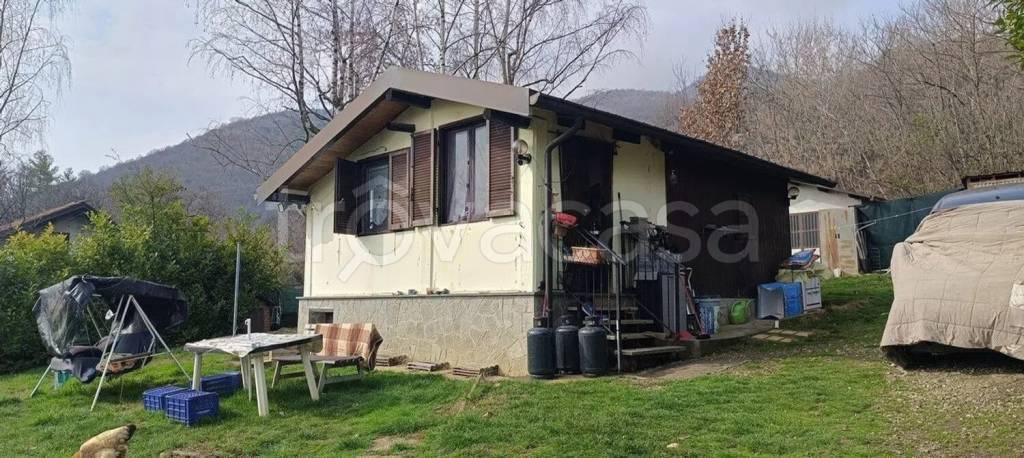 casa indipendente in vendita a La Cassa