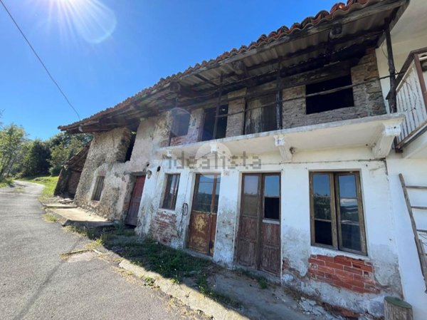 trivano in vendita a La Cassa