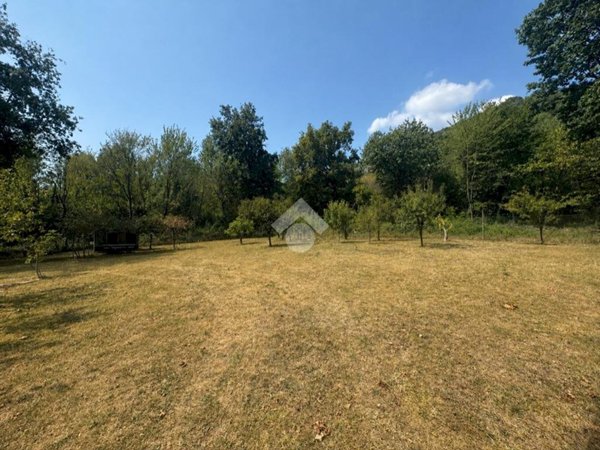 terreno agricolo in vendita a La Cassa