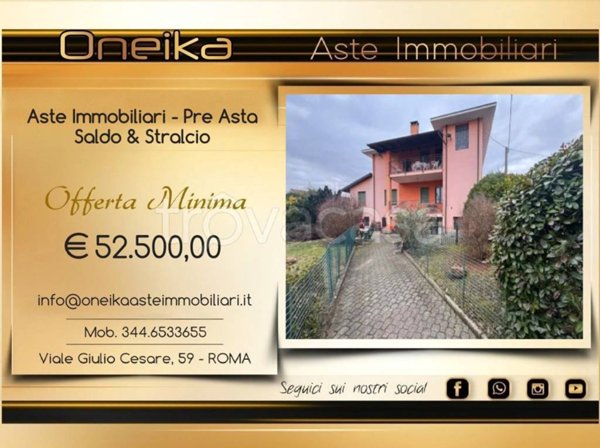 casa indipendente in vendita a La Cassa