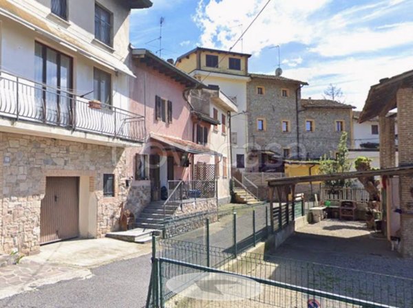 appartamento in vendita a Borgo Priolo in zona Schizzola