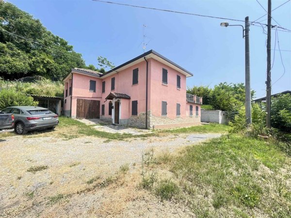 casa indipendente in vendita a Borgo Priolo in zona Pianetta