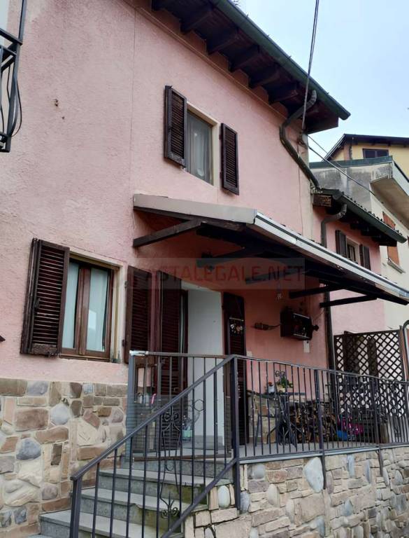 appartamento in vendita a Borgo Priolo in zona Schizzola
