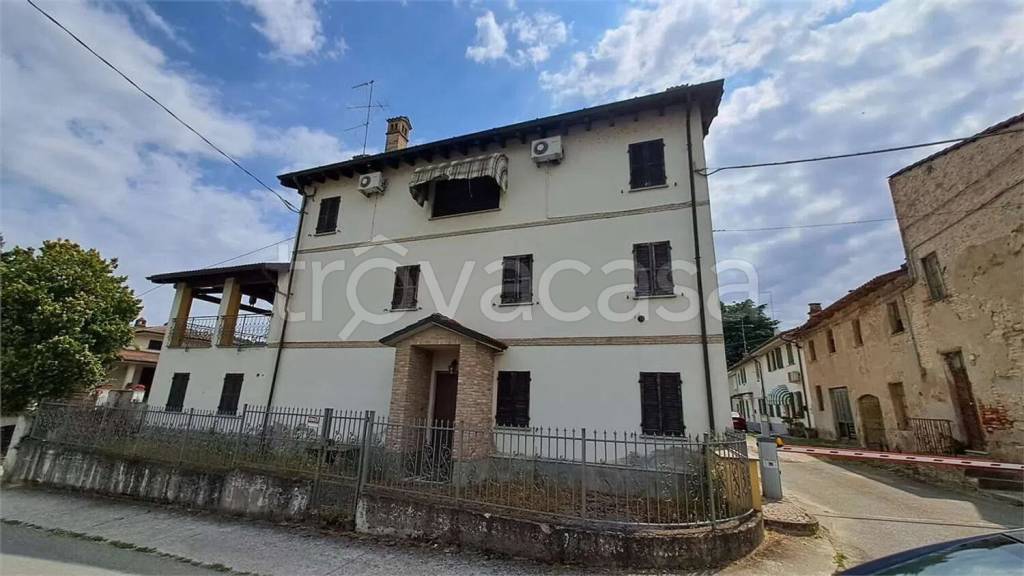 casa indipendente in vendita a Borgo Priolo in zona Òlesi