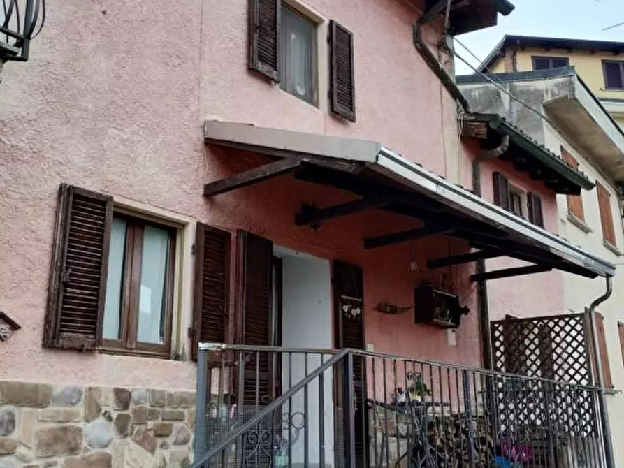 appartamento in vendita a Borgo Priolo in zona Schizzola