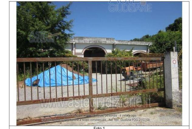 terreno edificabile in vendita a Borgo Priolo