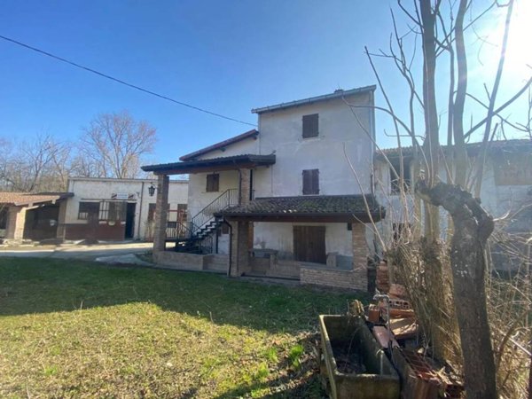 casa indipendente in vendita a Borgoratto Mormorolo