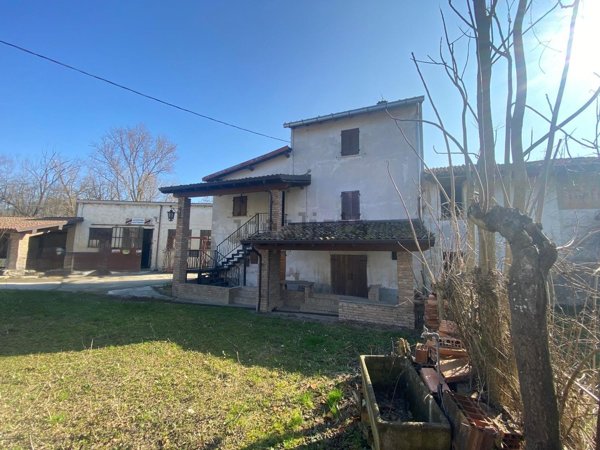 casa indipendente in vendita a Borgoratto Mormorolo