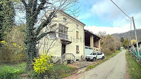 casa indipendente in vendita a Borgoratto Mormorolo