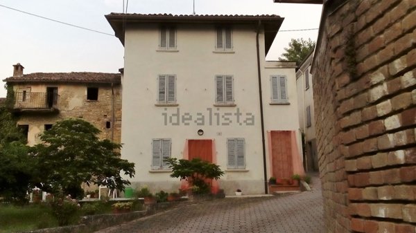 casa semindipendente in vendita a Borgoratto Mormorolo