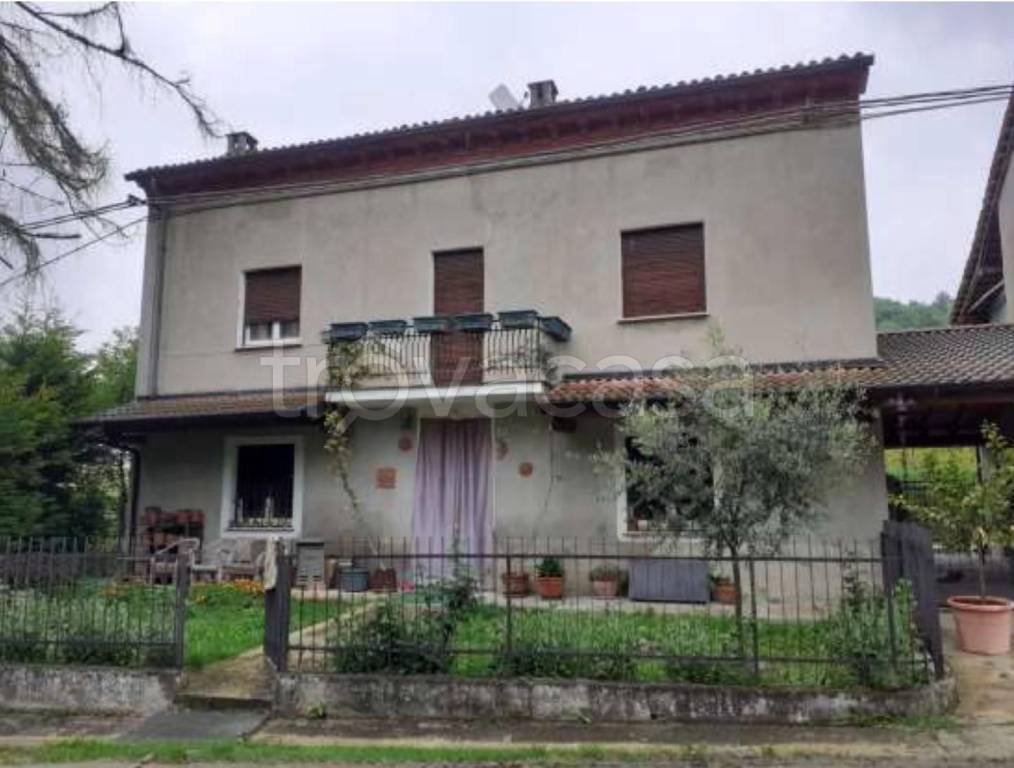 appartamento in vendita a Borgoratto Mormorolo in zona Gabbione