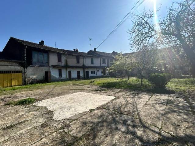 casa indipendente in vendita a Borgo San Siro in zona Torrazza