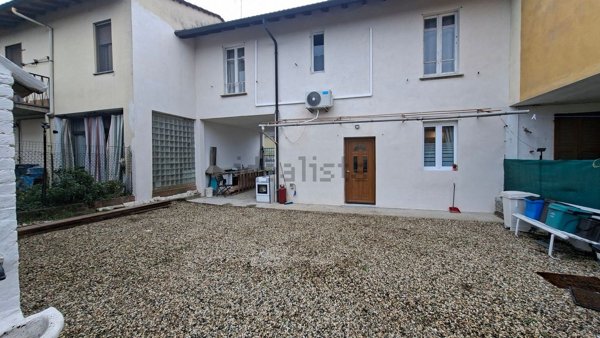 casa indipendente in vendita a Borgo San Siro