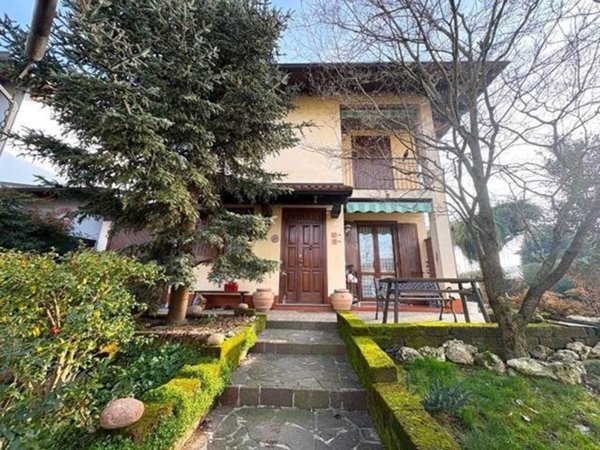 casa indipendente in vendita a Borgo San Siro