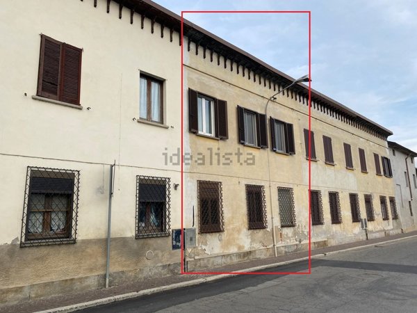 casa indipendente in vendita a Borgo San Siro