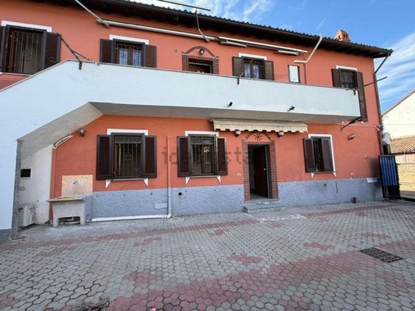 casa indipendente in vendita a Borgo San Siro in zona Torrazza
