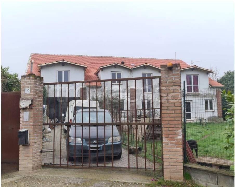 appartamento in vendita a Borgo San Siro in zona Torrazza