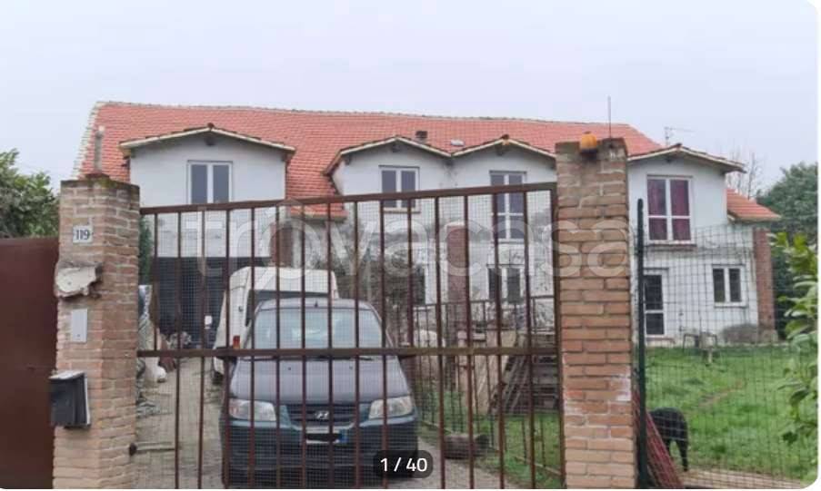 casa indipendente in vendita a Borgo San Siro in zona Torrazza