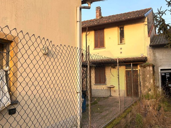 casa indipendente in vendita a Borgo San Siro
