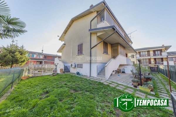 casa indipendente in vendita a Bornasco