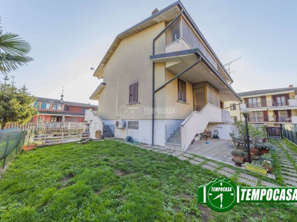 casa indipendente in vendita a Bornasco