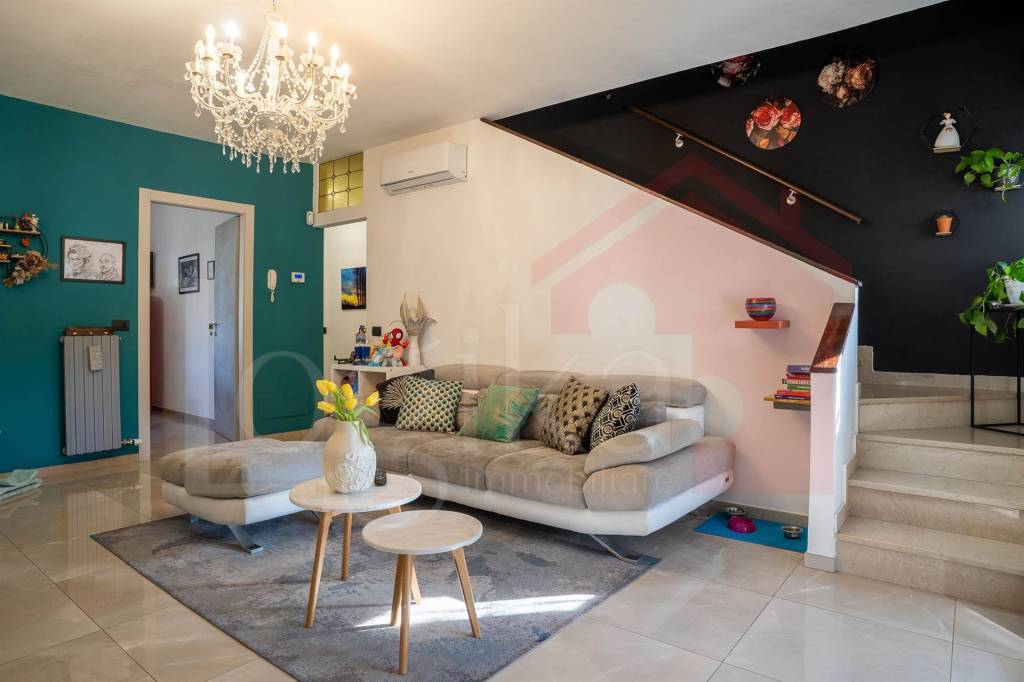casa indipendente in vendita a Bornasco