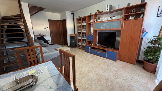 casa indipendente in vendita a Bornasco in zona Gualdrasco