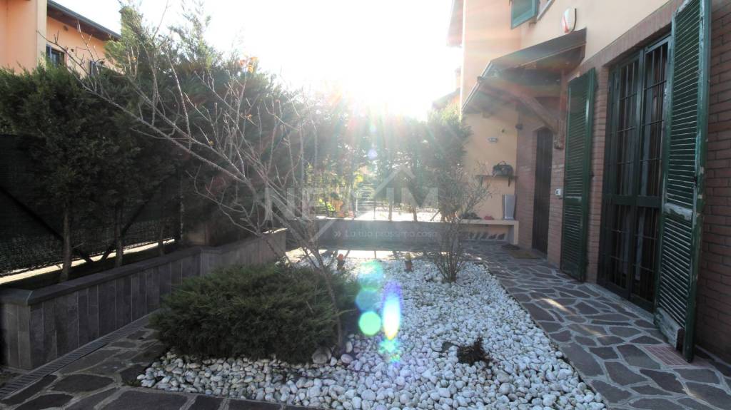 casa indipendente in vendita a Bornasco