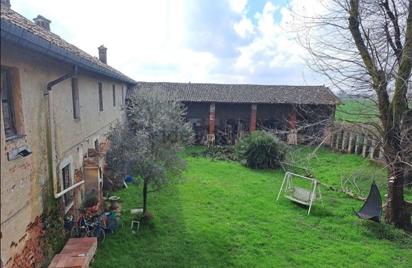 casale in vendita a Bornasco