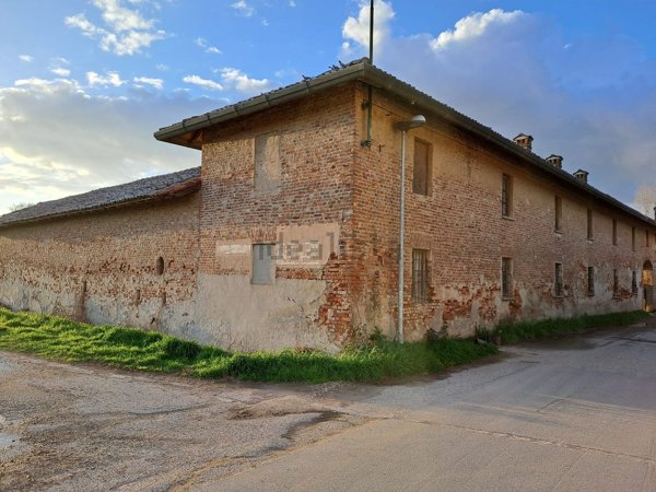 casa indipendente in vendita a Bornasco