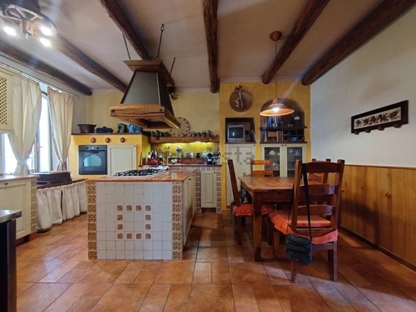 appartamento in vendita a Bornasco in zona Gualdrasco