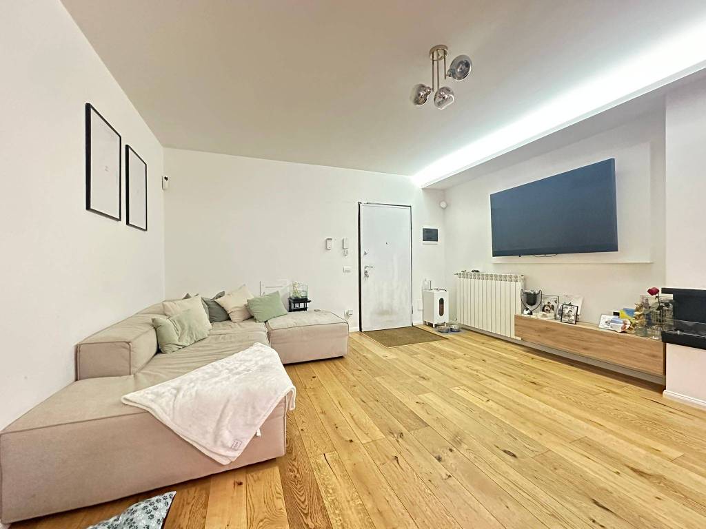 appartamento in vendita a Bornasco in zona Gualdrasco