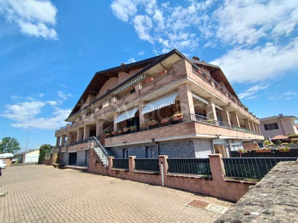 appartamento in vendita a Bornasco in zona Gualdrasco